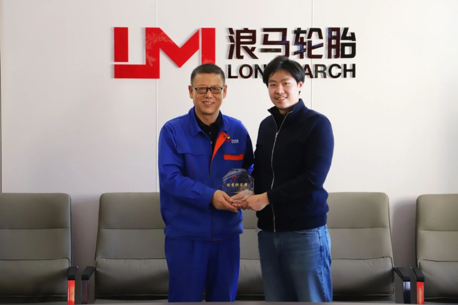 1740724715660295zrMj.jpg 6d9052996b657076e9bab62b0bc1f49a.jpg